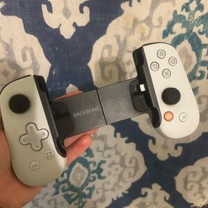 Backbone Mobile Gaming Controller - White/Black
